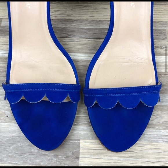 Loeffler Randall Lilit Scalloped Sandal - Picture 4 of 6